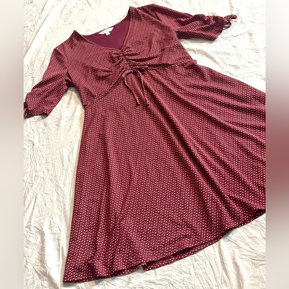 Lauren Conrad Women’s Midi Dress with Knot Sleeve Size Medium - Picture 4 of 16